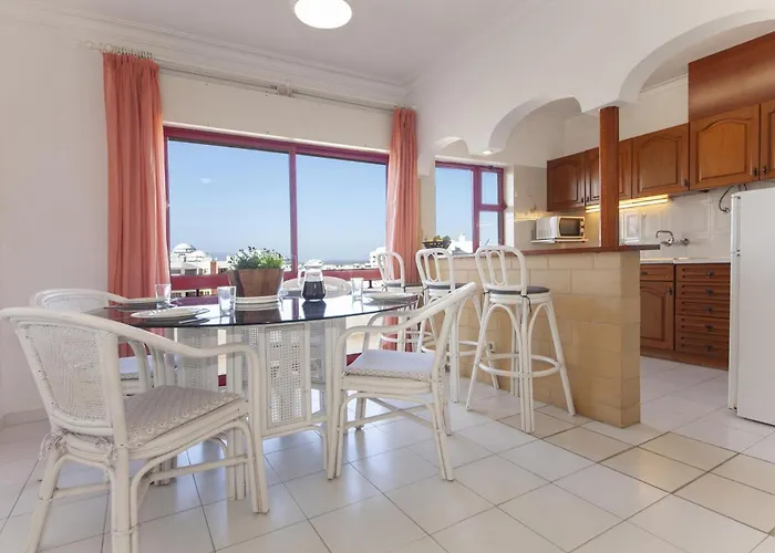 B25 - Candimar Apartment *