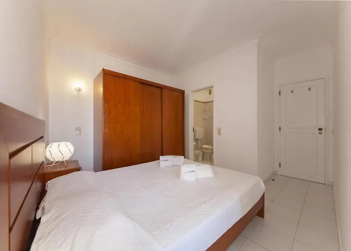 B25 - Candimar Apartment *